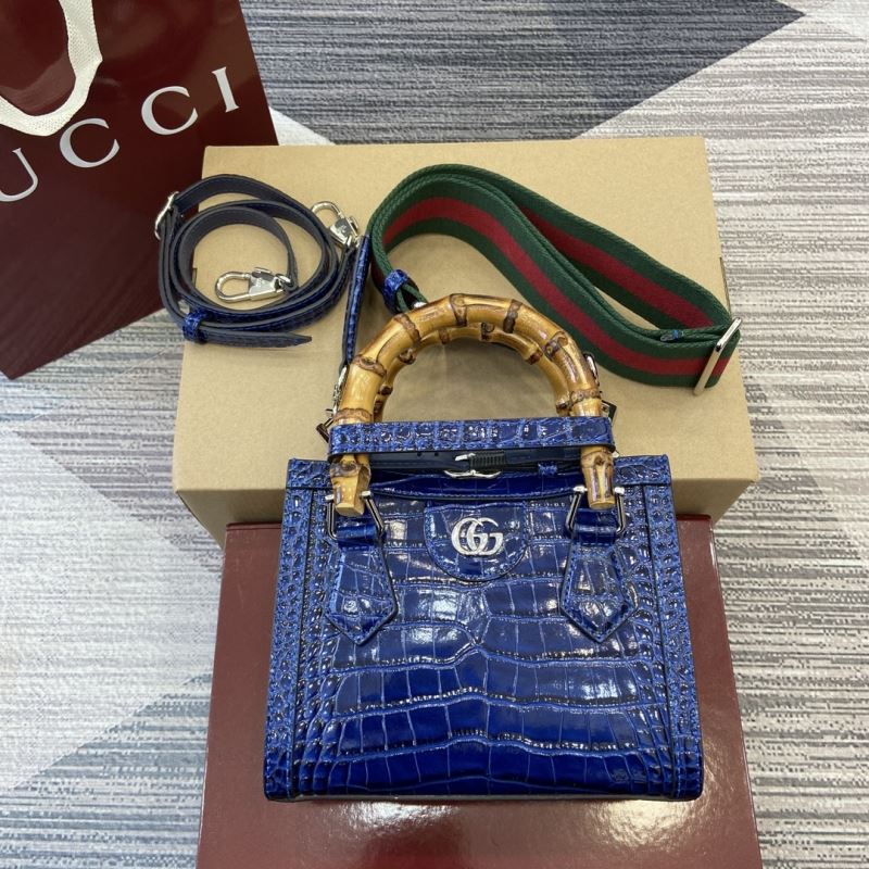 Gvc*1 tote bags